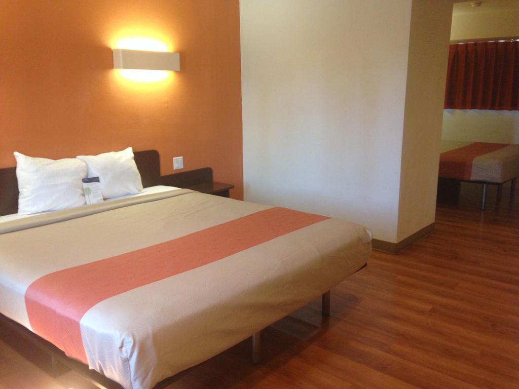 Motel 6 Гардина Номер фото